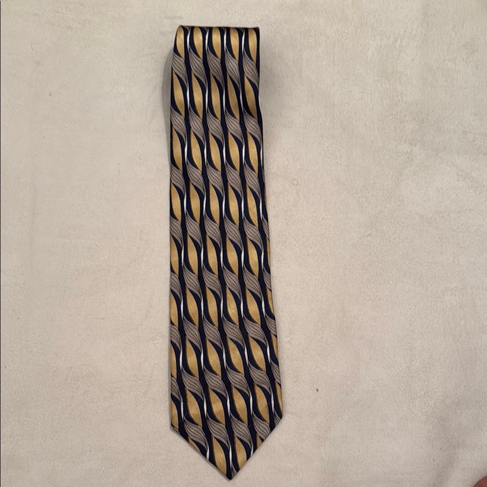 Fontana New York Elegant Gold and Black Men's Tie‎ 100% silk hand made